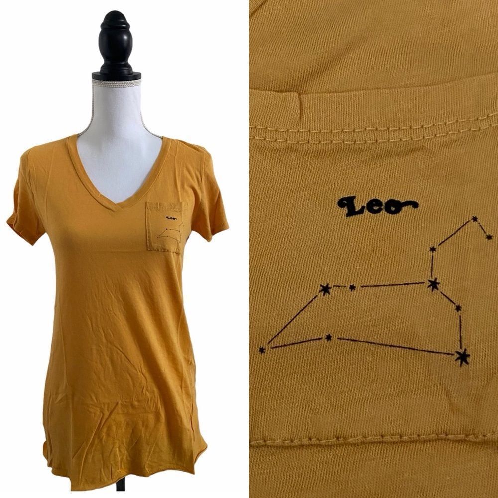 Michelle by Comune Leo Zodiac Constellation Print Tee Mango Yellow Women’s Small